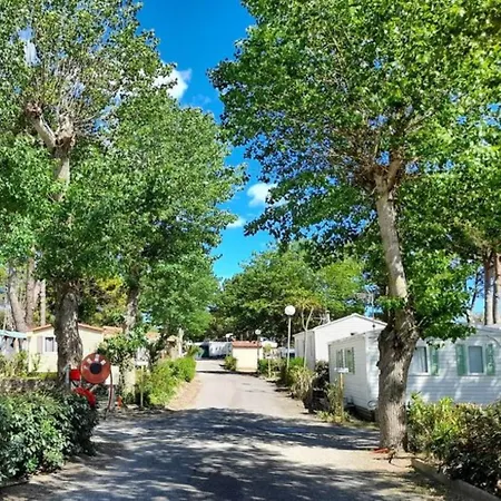 Maeva Escapades Les Jardins D'agathe 캠프장