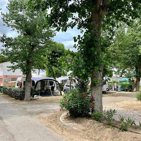 Maeva Escapades Les Jardins D'agathe Camping 4*