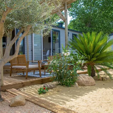 Maeva Escapades Les Jardins D'agathe 4*